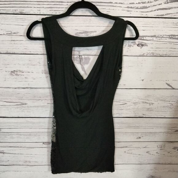 "Wilster" woman's shirt.  - Picture 3 of 8